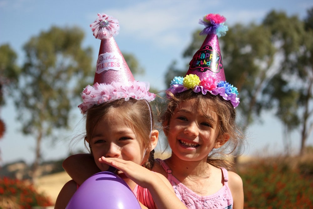 Piedra Papel - Niñas en cumpleaños